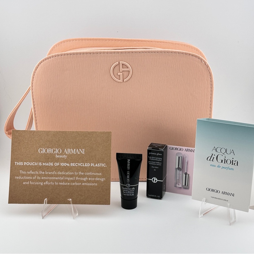 🆕 GIORGIO ARMANI 4 pc Limited Edition Cosmetic Pouch, Lipgloss, Perfume & Primer